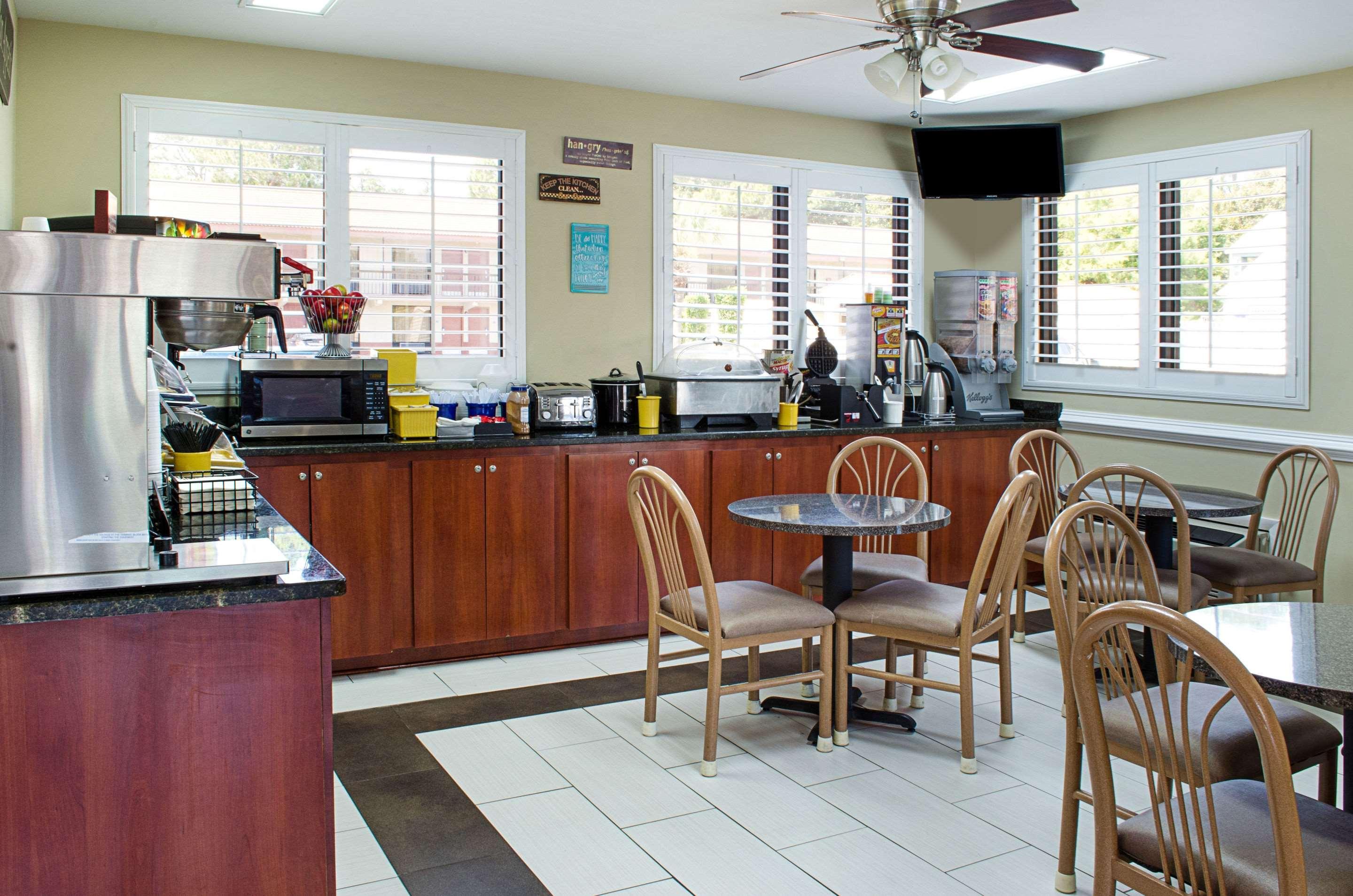 Rodeway Inn Panama City Extérieur photo
